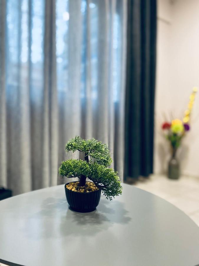 Central Square Apartment 1 Пиргос Экстерьер фото